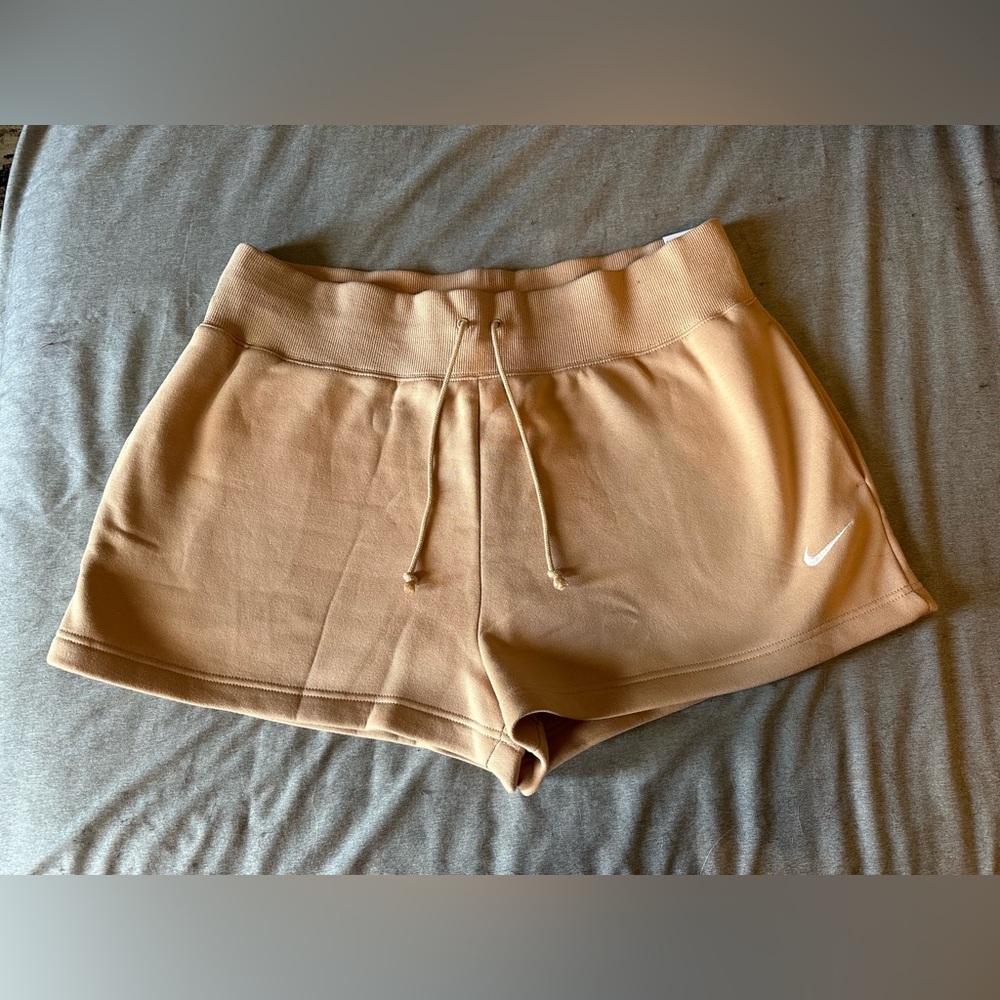 Nike sweatpants shorts